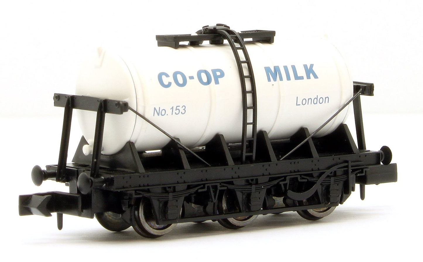 Pre-Owned 6 Wheel Milk Tanker Co-op London No.153
