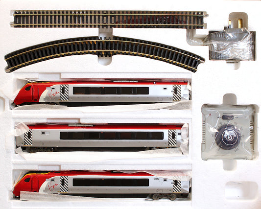 Pre-Owned Virgin Voyager 3 Car Train Set