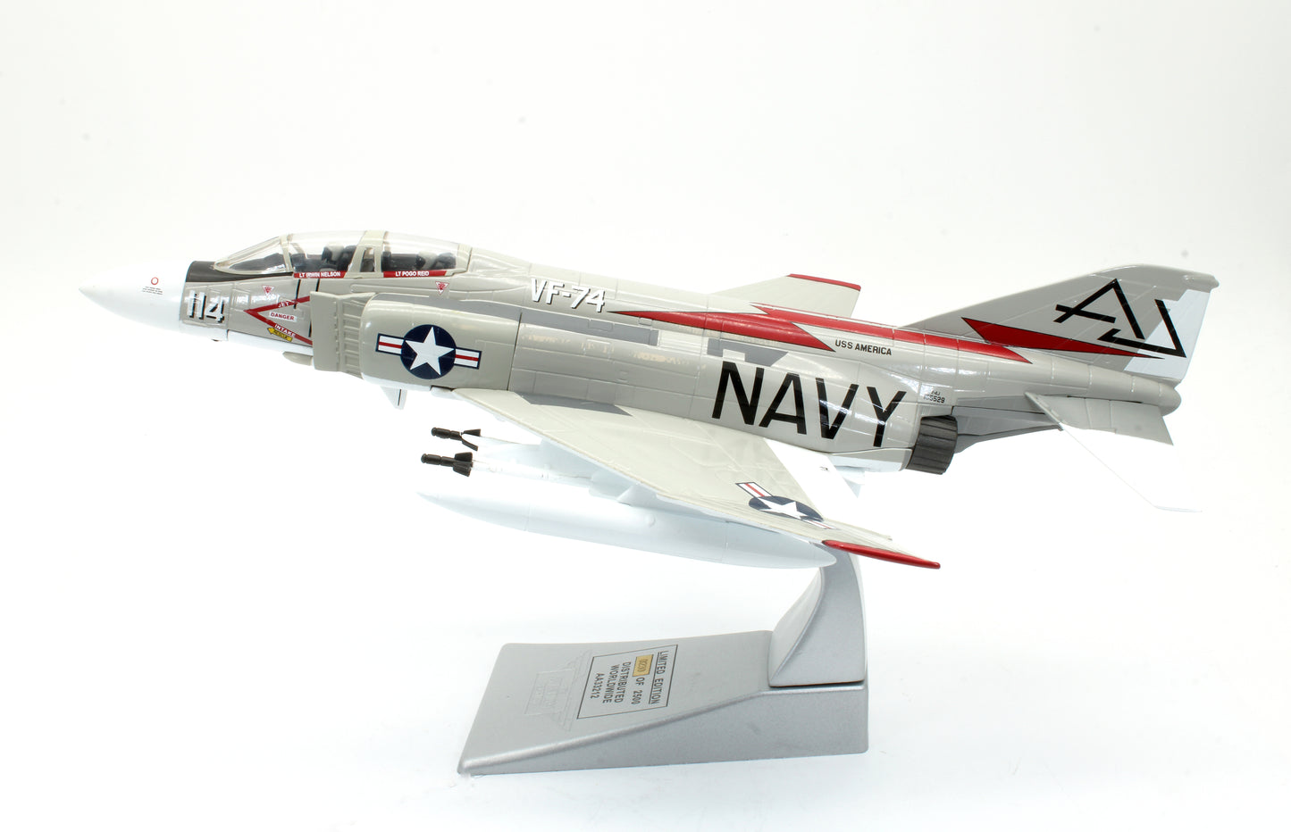 Pre-Owned AA33212 McDonnell Douglas F-4J Phantom II United States Navy 155529 Lt Irwin Nelson & Lt Pogo Reid, VF-74 'Be-Devilers'
