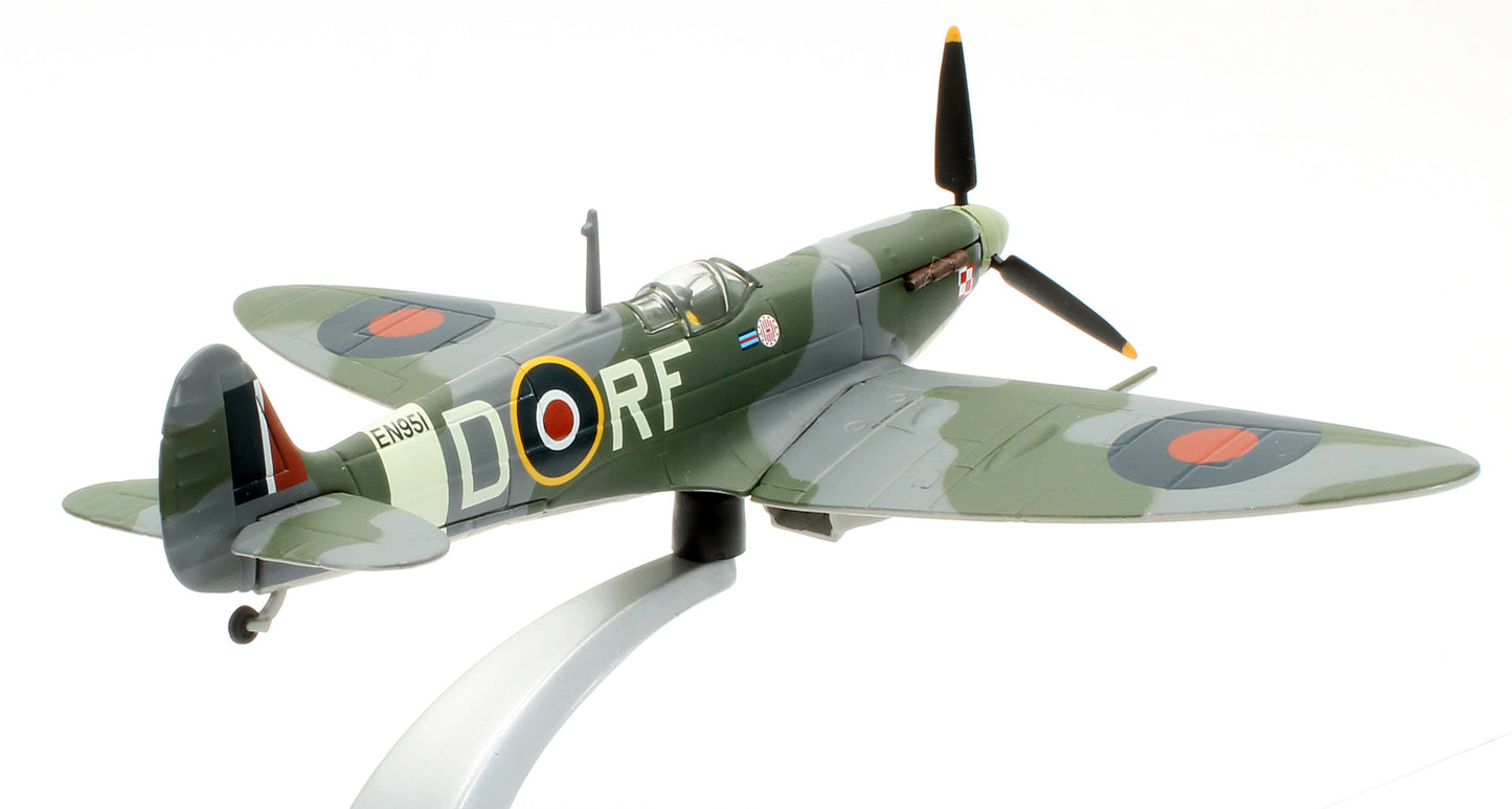 Pre-Owned AA31903 Supermarine Spitfire Mk IIA Royal Air Force EN951/RF-D Squadron Leader Jan Zumbach, 'Donald Duck' art, OC No303 Squadron (Polish)