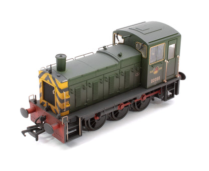 Class 03 D2099 BR Green (Wasp Stripes) Diesel Locomotive - DCC Sound & Weathered