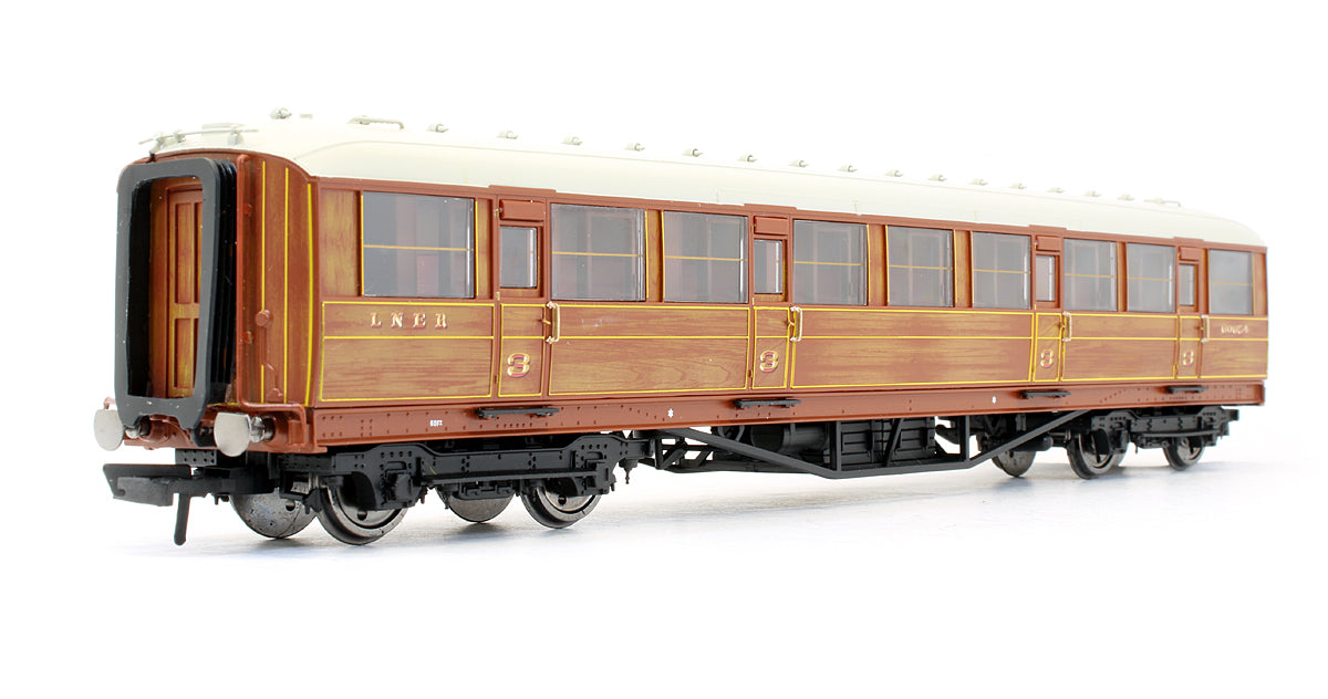 Pre-Owned LNER 61ft 6in Corridor 3rd Class Coach '60654'