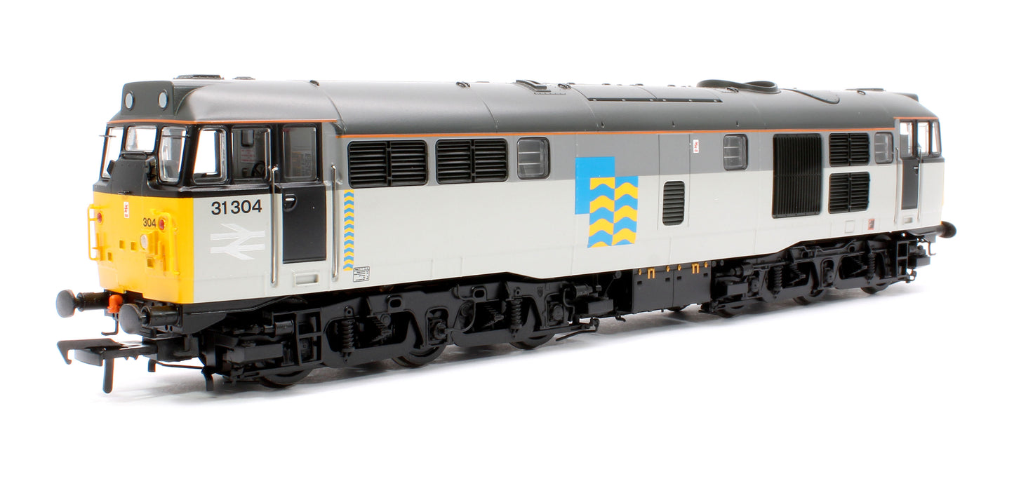 Class 31/1 Refurbished 31304 BR Railfreight Petroleum Sector Diesel Locomotive - DCC Sound Deluxe