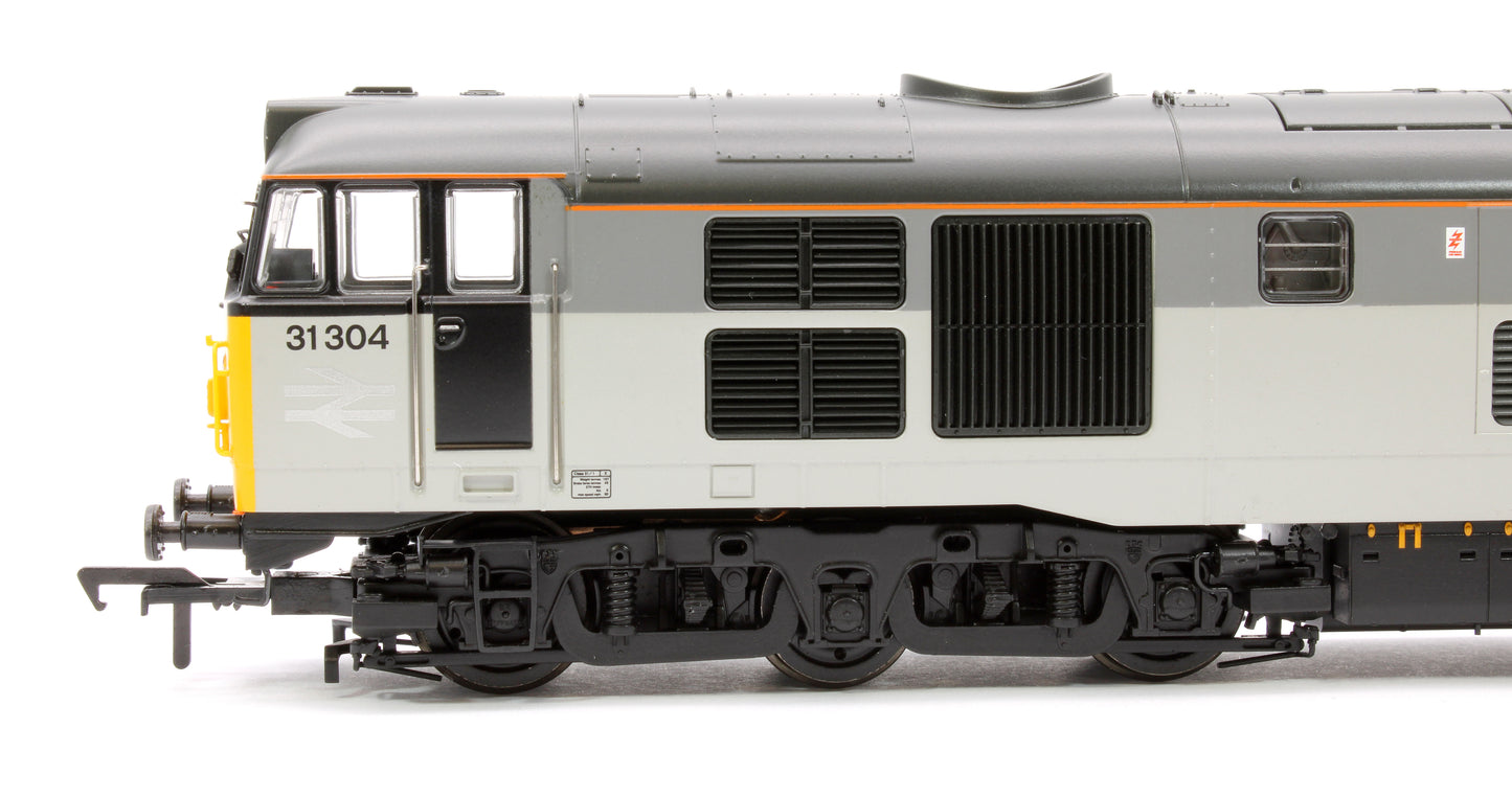 Class 31/1 Refurbished 31304 BR Railfreight Petroleum Sector Diesel Locomotive - DCC Sound