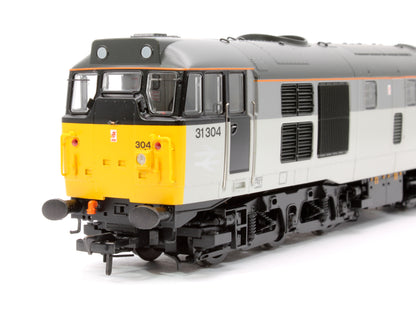 Class 31/1 Refurbished 31304 BR Railfreight Petroleum Sector Diesel Locomotive - DCC Sound Deluxe