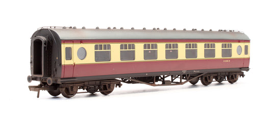 Pre-Owned LMS 57ft Porthole Coach Corridor 3rd BR Crimson & Cream 'M 13154 M' - Custom Weathered