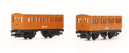 Pre-Owned 93807 Thomas The Tank Engine & Friends Annie & Clarabel Coach Set