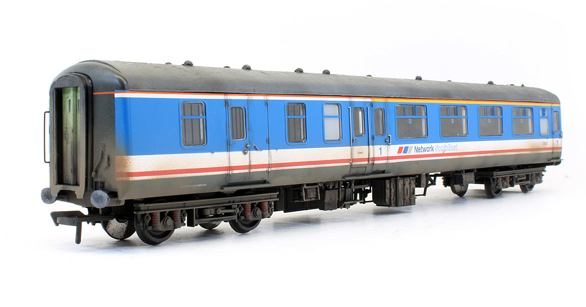 Pre-Owned BR Mk2A BFK Brake First Corridor Network SouthEast Passenger Coach 17097 - Custom Weathered