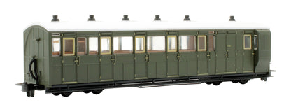 Pre-Owned GR-421U 00-9 Brake Composite Coach Unlettered Green