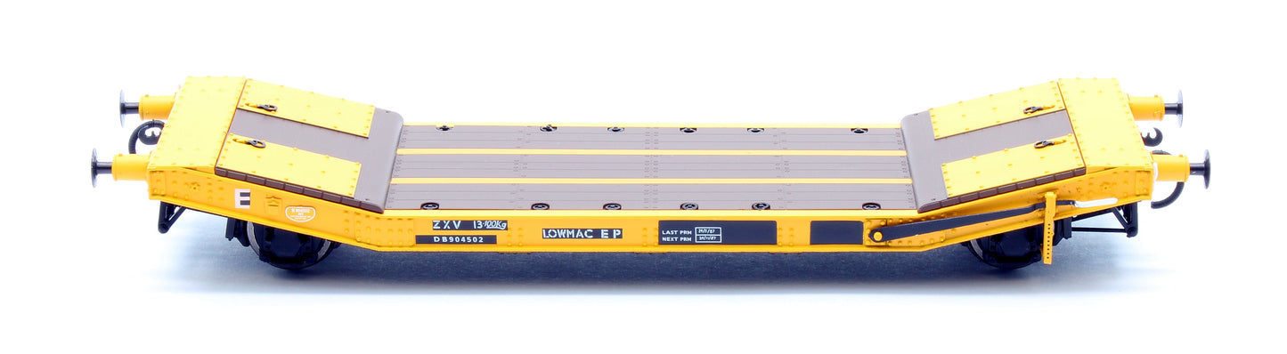 Pre-Owned C3009A 25T Lowmac BR Engineers Yellow Wagon DB904502