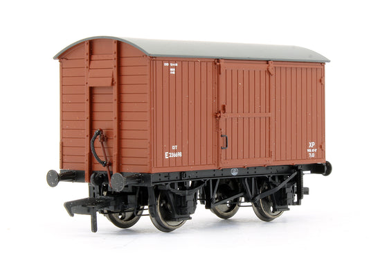 Pre-Owned 38-376 12 Ton Ventilated Van BR Bauxite E 236698 - Early