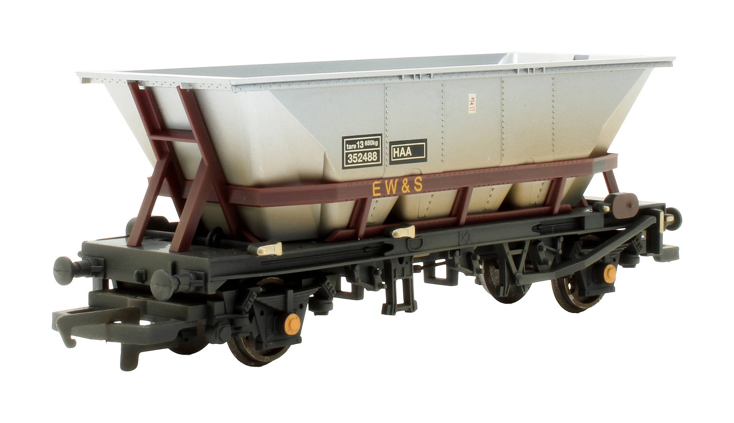 Pre-Owned R6150 3x MGR Hopper Wagons - Weathered