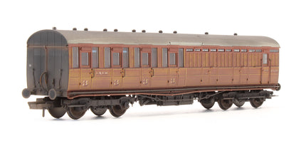 Pre-Owned R4518 LNER Gresley Suburban 3rd Class Brake Coach '3731' - Custom Weathered
