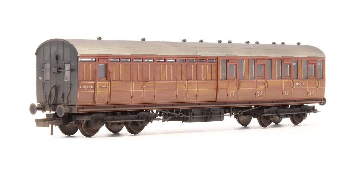 Pre-Owned R4518 LNER Gresley Suburban 3rd Class Brake Coach '3731' - Custom Weathered