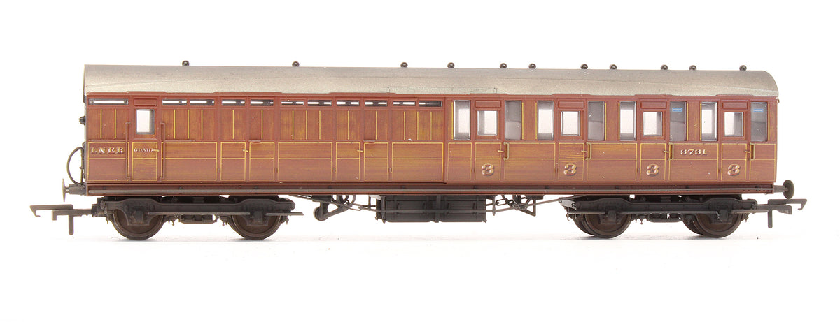 Pre-Owned R4518 LNER Gresley Suburban 3rd Class Brake Coach '3731' - Custom Weathered