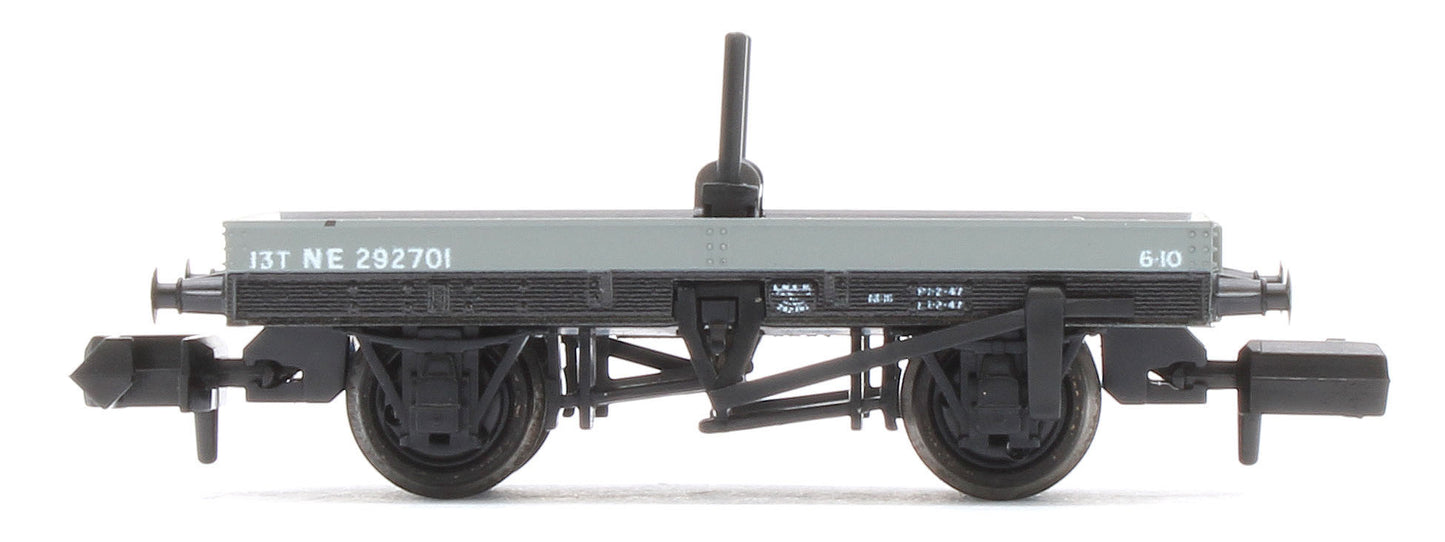 NR1151E 4 Wheel LNER Bolster Wagon Twin Pack