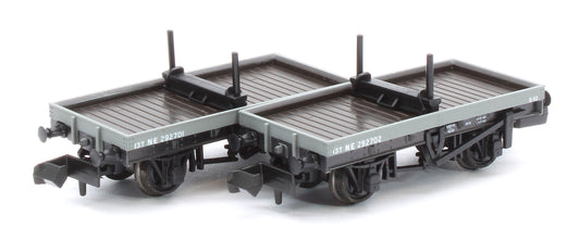 NR1151E 4 Wheel LNER Bolster Wagon Twin Pack