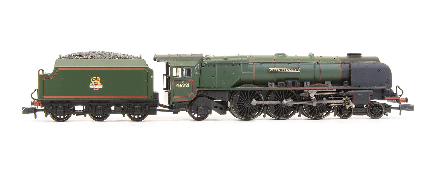 Pre-Owned 372-181A Princess Coronation 46221 'Queen Elizabeth' BR Lined Green Early Crest Steam Locomotive - DCC Fitted