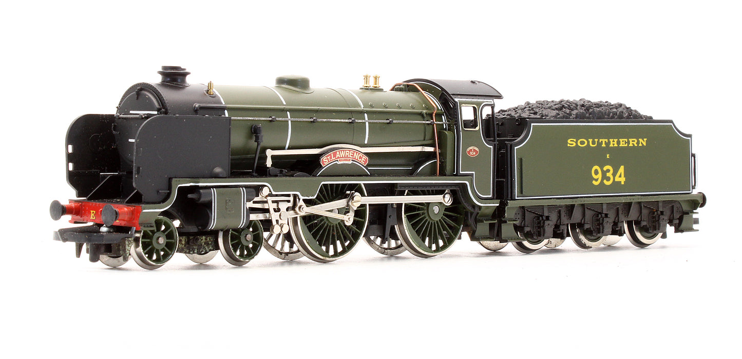 Pre-Owned R533 SR 4-4-0 Schools Class 'St. Lawrence' 934 Steam Locomotive - Limited Edition