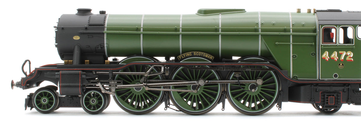 R30465 Scotsman in Australia 1980s Twin Pack - A3 4472 'Flying Scotsman' and GWR 4079 'Pendennis Castle' Steam Locomotives