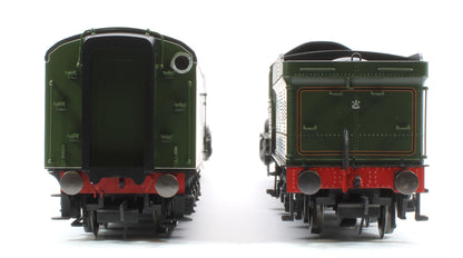 R30465 Scotsman in Australia 1980s Twin Pack - A3 4472 'Flying Scotsman' and GWR 4079 'Pendennis Castle' Steam Locomotives
