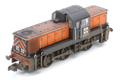 372-954W Bespoke Weathered Class 14 D2/9531 NCB British Oak Orange & Black Diesel Locomotive