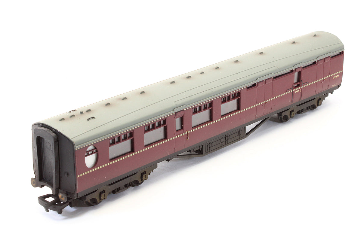 Pre-Owned 63' Thompson 2nd Brake Coach BR Maroon 'E1907E' - Custom Weathered