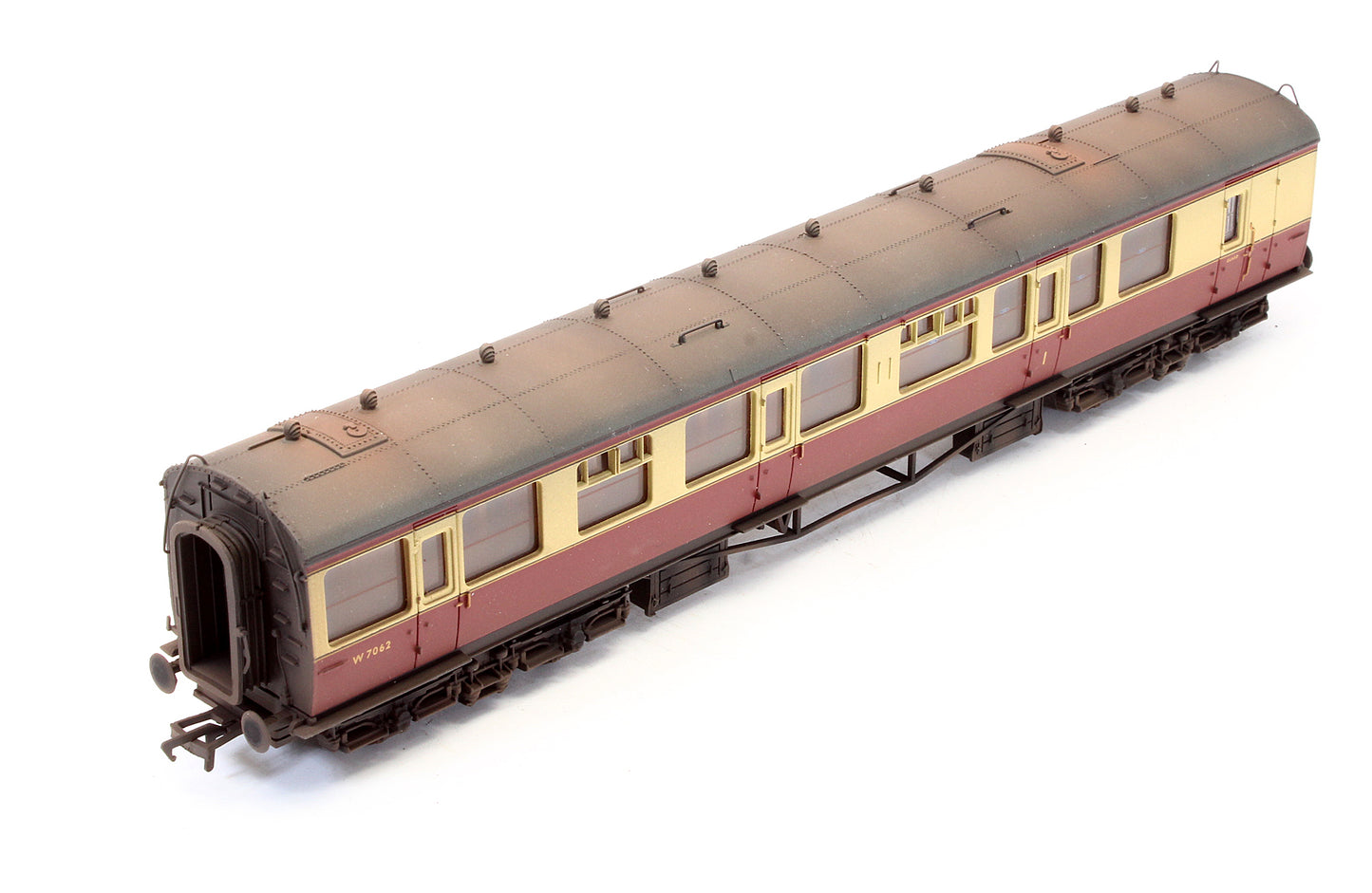Pre-Owned 60ft Collett Brake Composite Coach BR Crimson & Cream 'W7062'