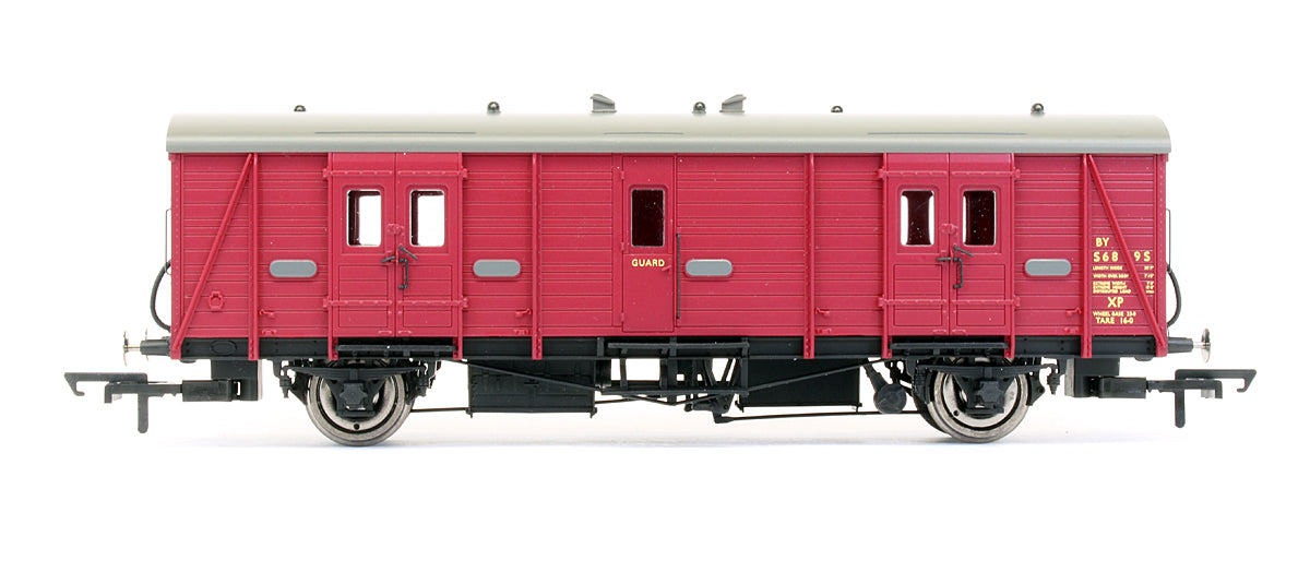 Pre-Owned BR Maunsell Passenger Brake Van C 'S 689 S'