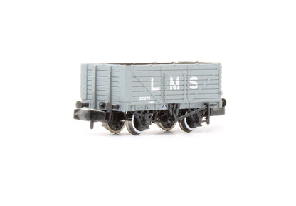 377-087 Pre-Owned 7 Plank End Door Wagon LMS Grey No.315270
