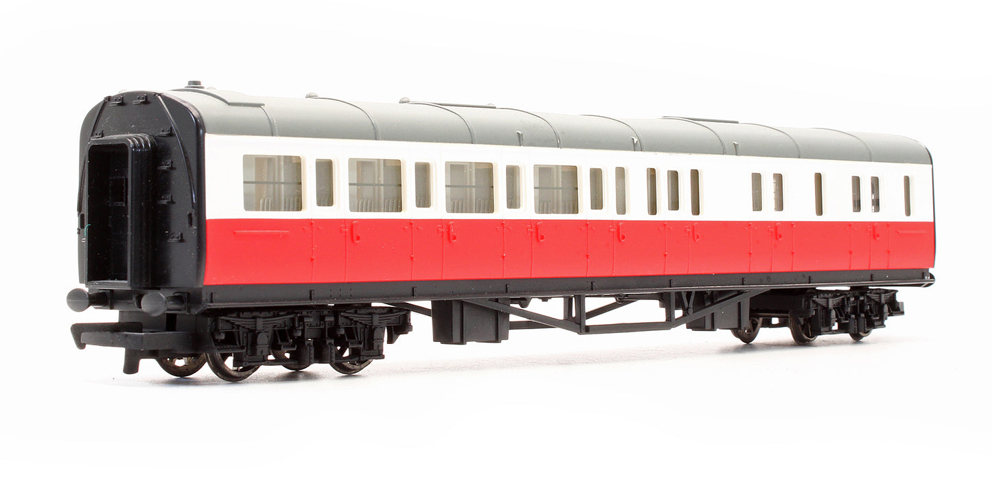 Pre-Owned R9052 Thomas & Friends James Brake Coach