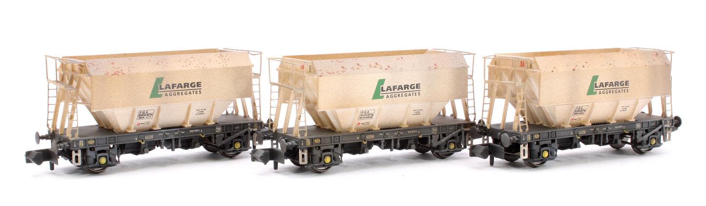 Set of 3 Lafarge Aggregates PGA 51T Hopper Wagons - Weathered