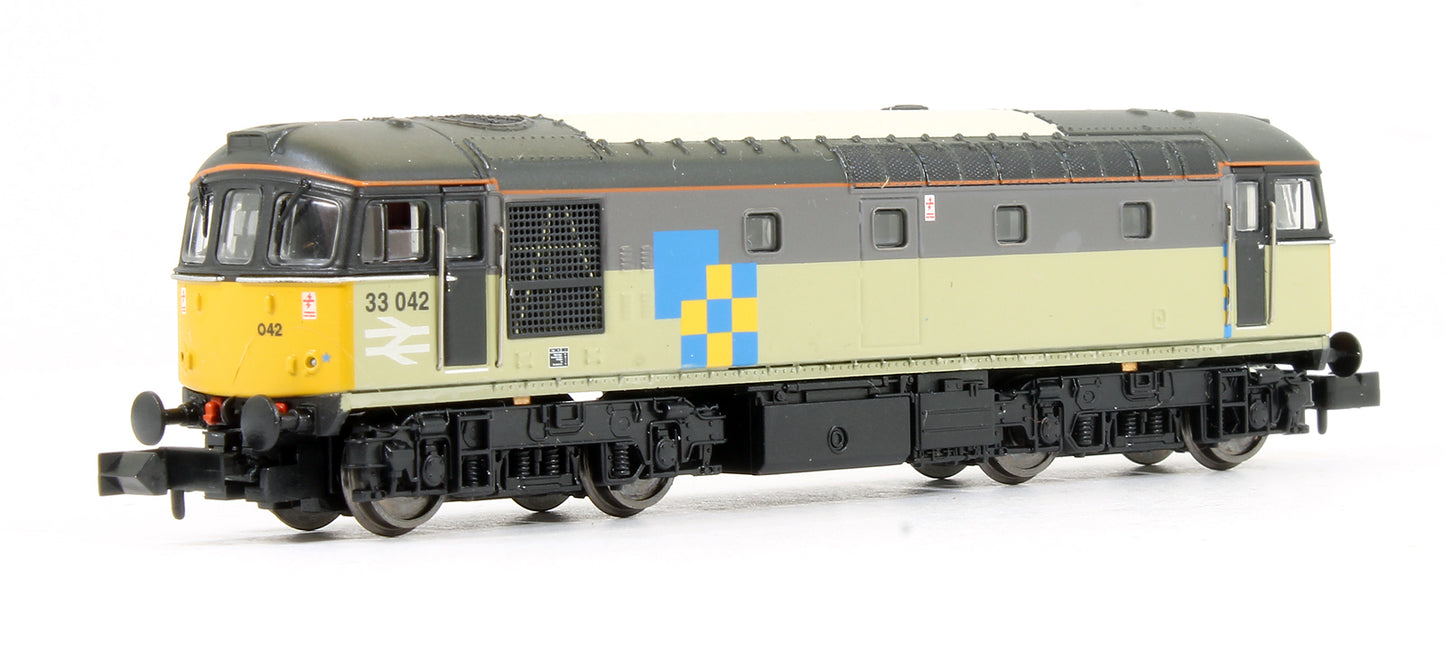 Pre-Owned Class 33/0 33042 Triple Grey Construction Sector Diesel Locomotive