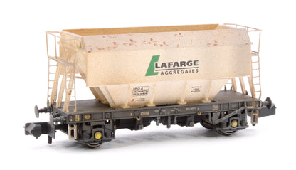 Set of 3 Lafarge Aggregates PGA 51T Hopper Wagons - Weathered