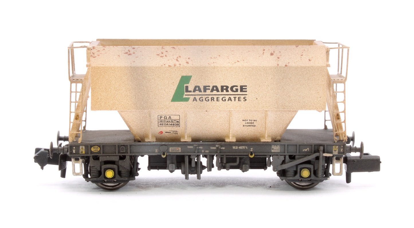 Set of 3 Lafarge Aggregates PGA 51T Hopper Wagons - Weathered