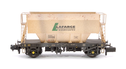 Set of 3 Lafarge Aggregates PGA 51T Hopper Wagons - Weathered