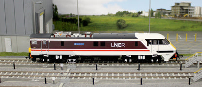 R30493 Class 91 LNER 91127 'Neville Hill' Electric Locomotive