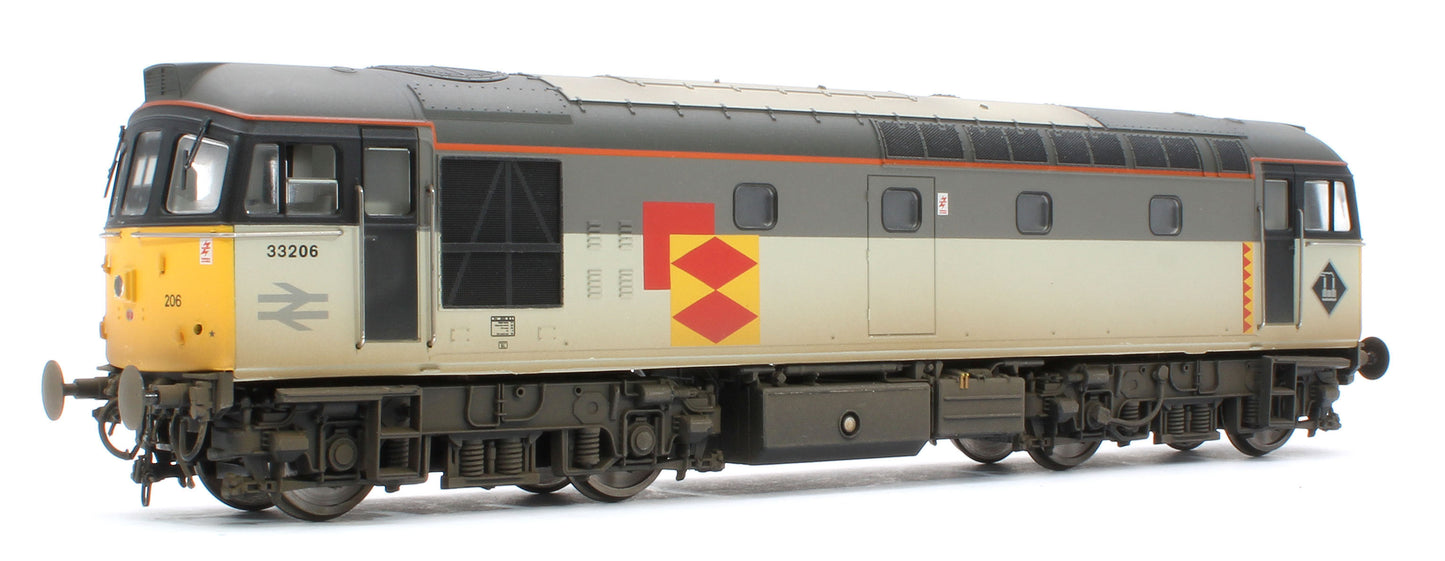 3337W Bespoke Weathered Railfreight Distribution Class 33206 Diesel Locomotive