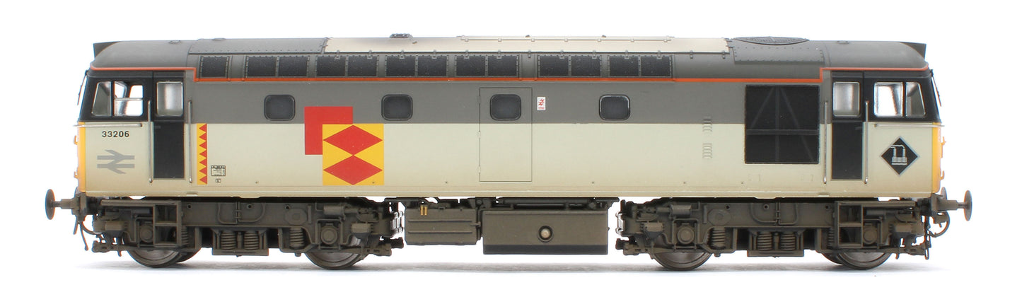 3337W Bespoke Weathered Railfreight Distribution Class 33206 Diesel Locomotive