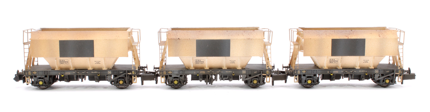 Set of 3 PGA 51T Hopper Wagons (White with Patch) - Weathered