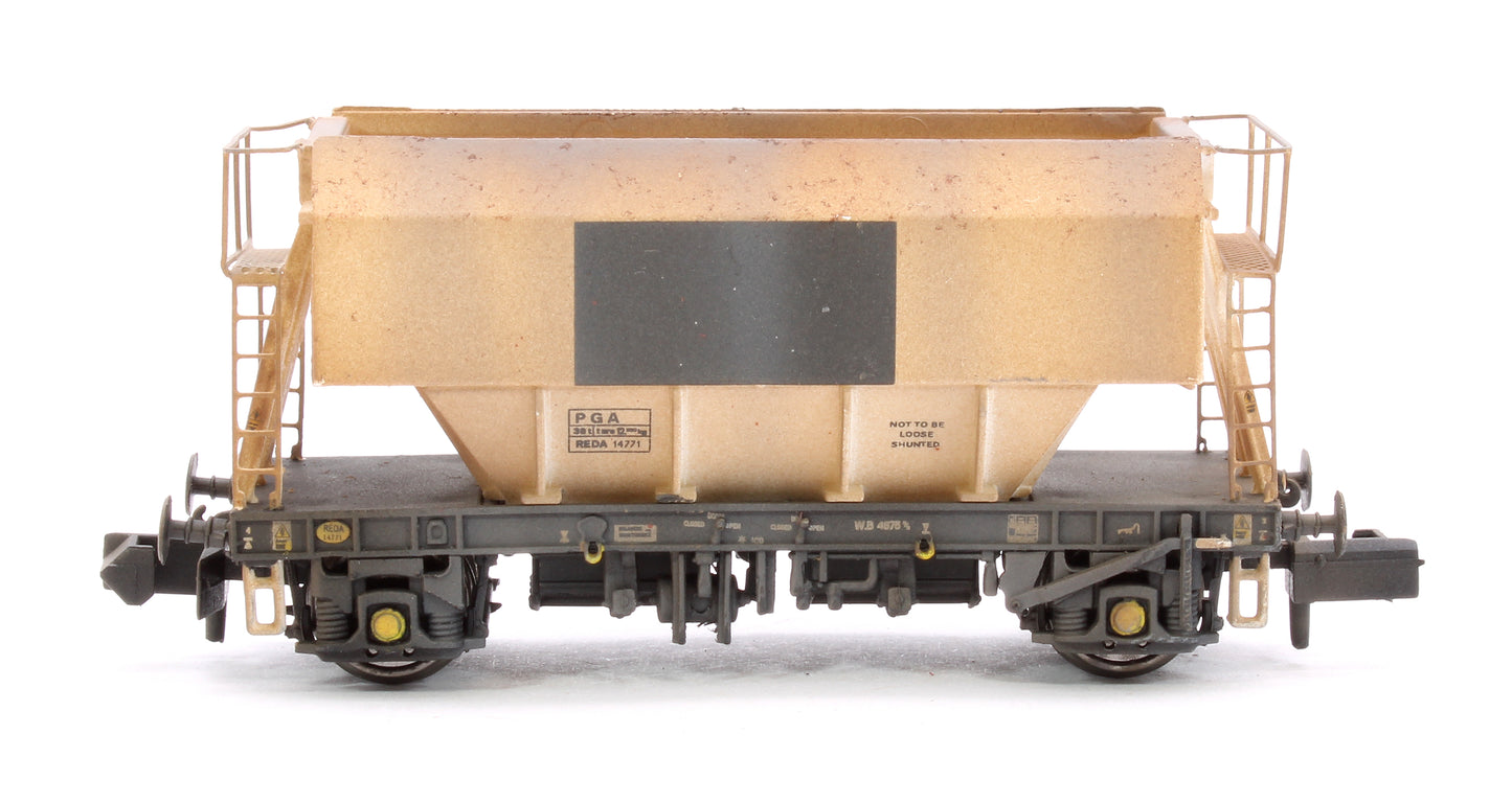 Set of 3 PGA 51T Hopper Wagons (White with Patch) - Weathered