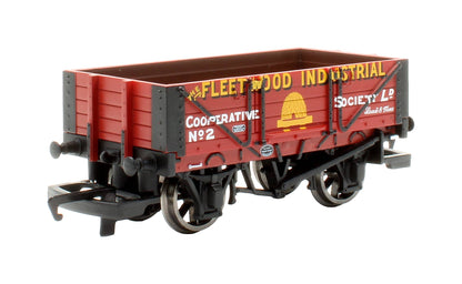 Pre-Owned R6592 4 Plank Wagon 'The Fleetwood Industrial Cooperative'
