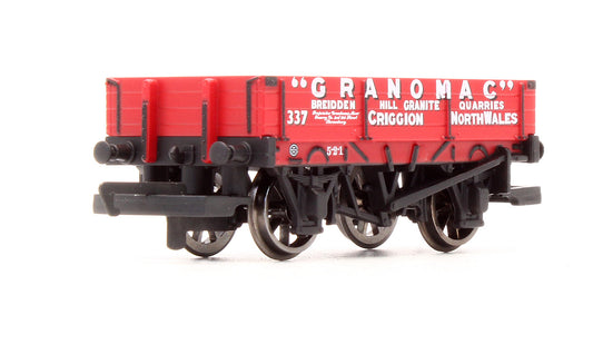 Pre-Owned R6805 3 Plank Wagon 'Granomac' No.337