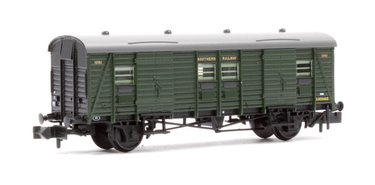 SR PLV Passenger Luggage Van SR Maunsell Green No.2186
