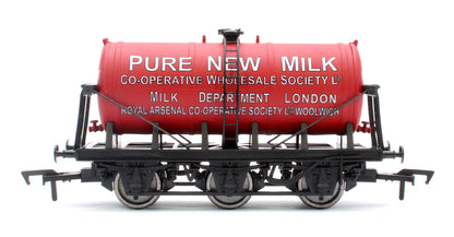 Pre-Owned 4F-031-037 6 Wheel Milk Tanker Co-op Milk Red