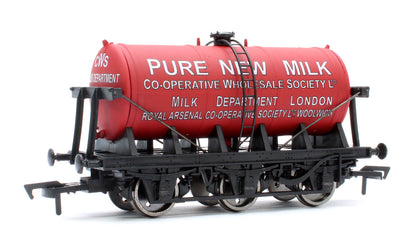 Pre-Owned 4F-031-037 6 Wheel Milk Tanker Co-op Milk Red