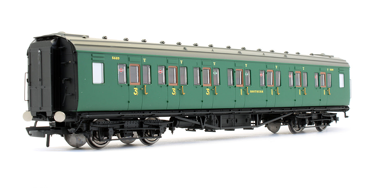 Pre-Owned SR Maunsell Composite Coach '5689'