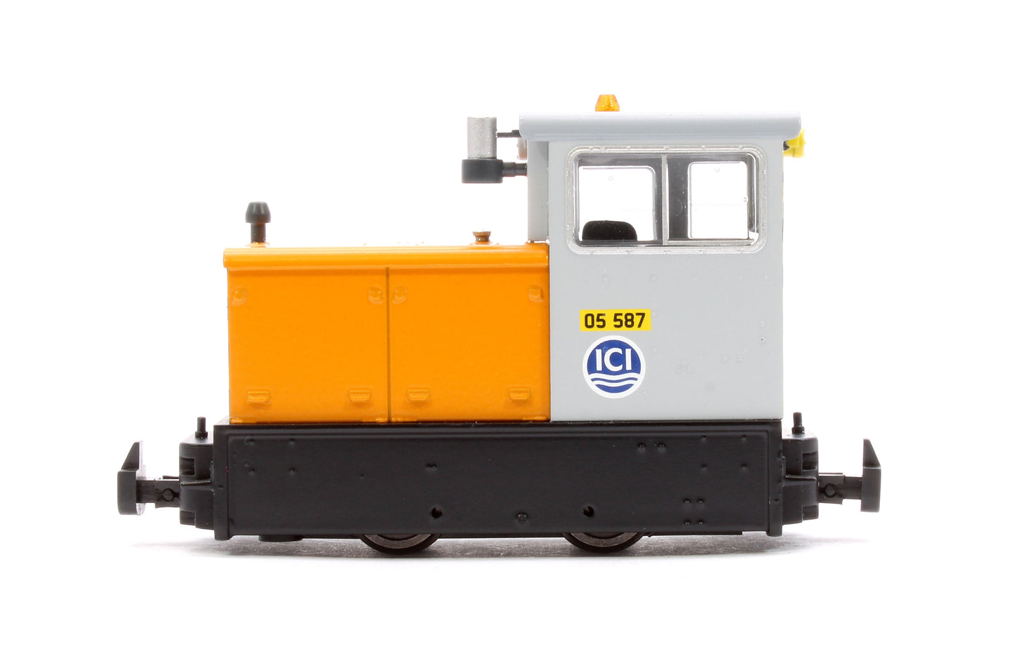 Pre-Owned Baguley-Drewry 70hp Diesel 05 587 ICI Orange & Grey Diesel Locomotive