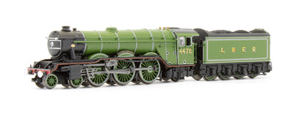 Pre-Owned A1 Flying Scotsman 4472 LNER Apple Green With 4 Teak Gresley Coaches Bookset
