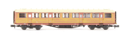 Pre-Owned A1 Flying Scotsman 4472 LNER Apple Green With 4 Teak Gresley Coaches Bookset